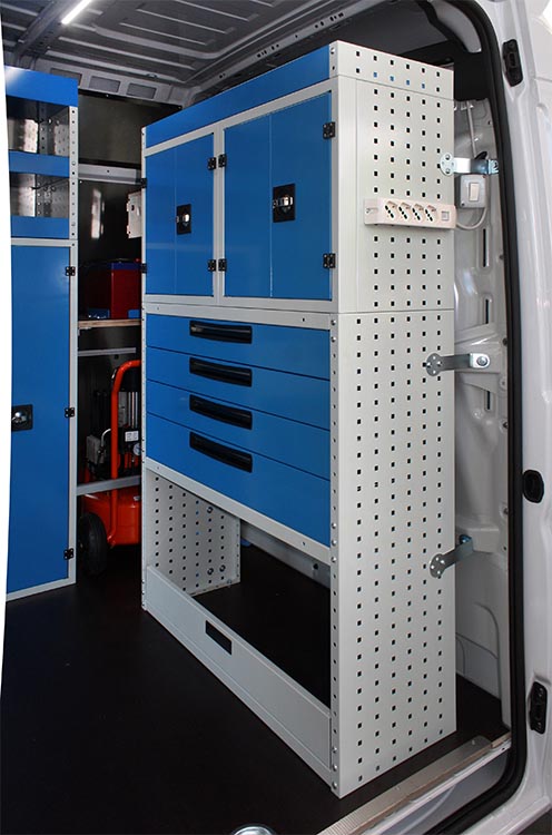 Piccoli armadi per furgoni su Ducato Syncro Friuli