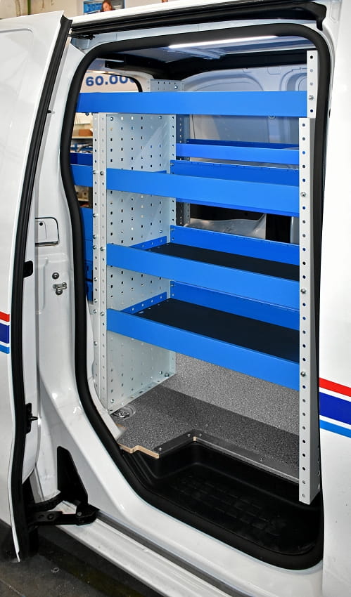 Scaffali accessibili dall'esterno di Vivaro 2019 Syncro Friuli