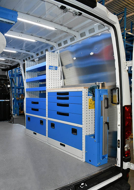 Daily con banco da lavoro Syncro System Friuli