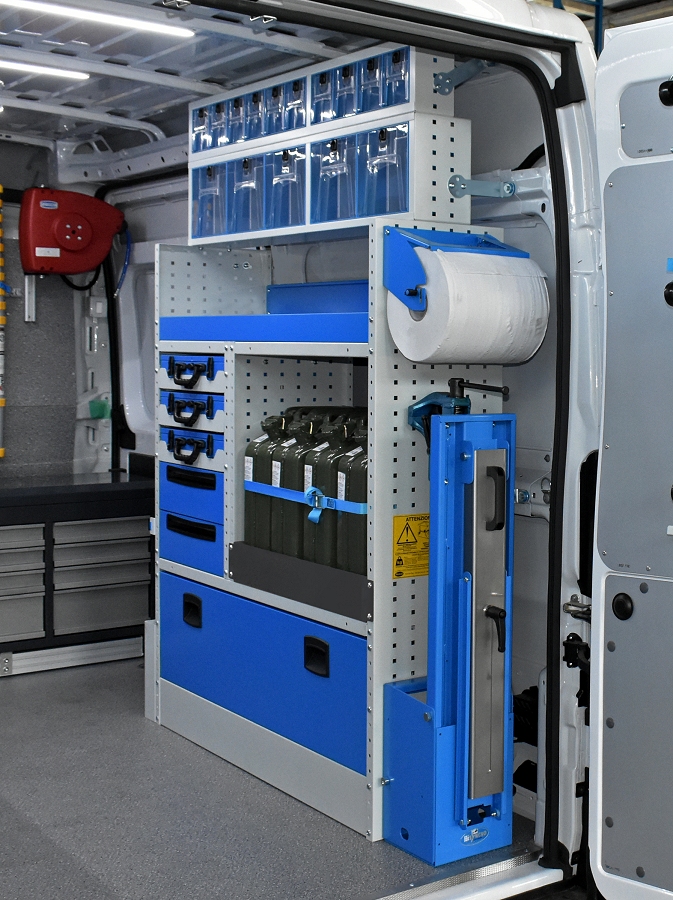 Vasca stagna su furgone allestito Syncro Ultra Syncro Friuli