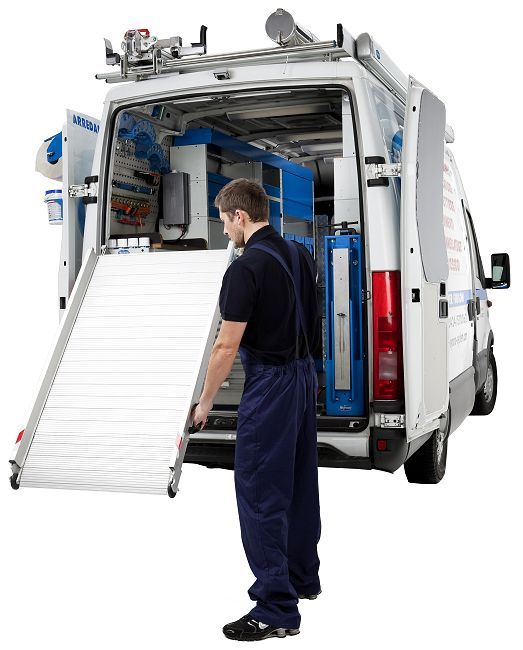 pedana di carico per furgone Syncro Friuli