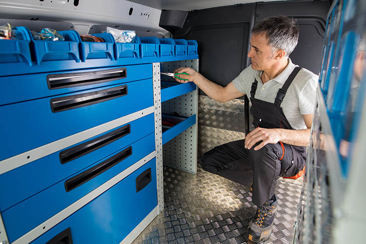 scaffale aperto e con contenitori in plastica Syncro Friuli