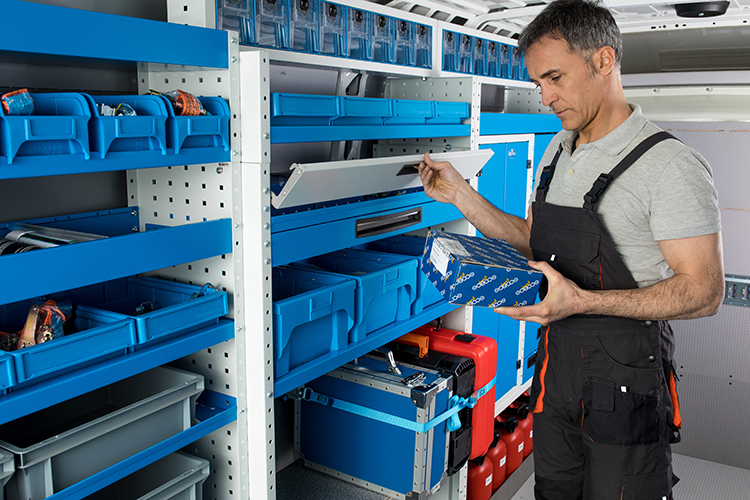 scaffale con antina ad apertura totale Syncro Friuli